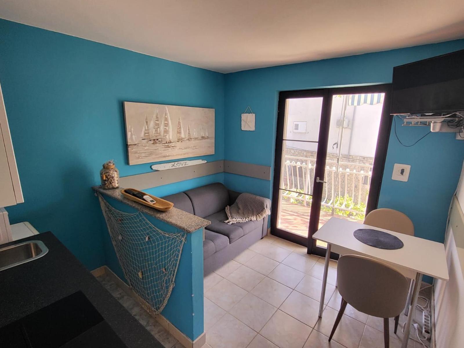 Apartment Bunjo'S Beach House Trogir Exteriör bild