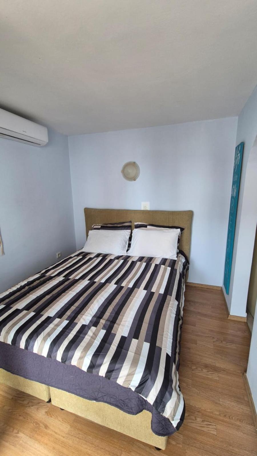 Apartment Bunjo'S Beach House Trogir Exteriör bild