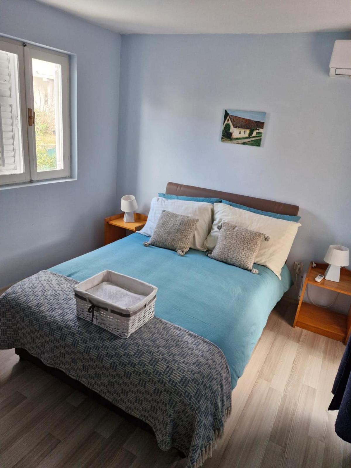 Apartment Bunjo'S Beach House Trogir Exteriör bild